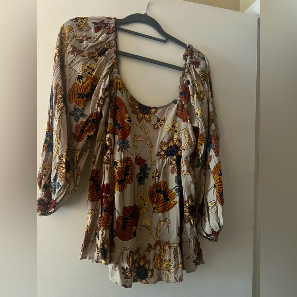 ANGIE Long Sleeve Top